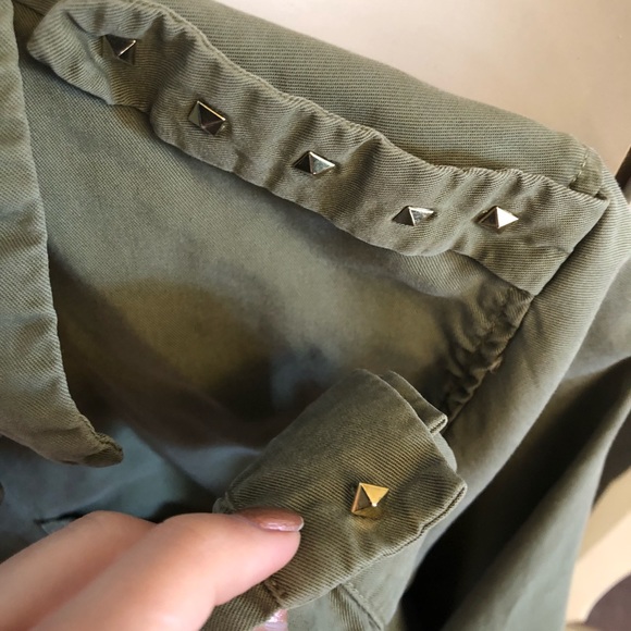 2 for $20 ❤️ Zara Studded Olive Button Down - Picture 4 of 4